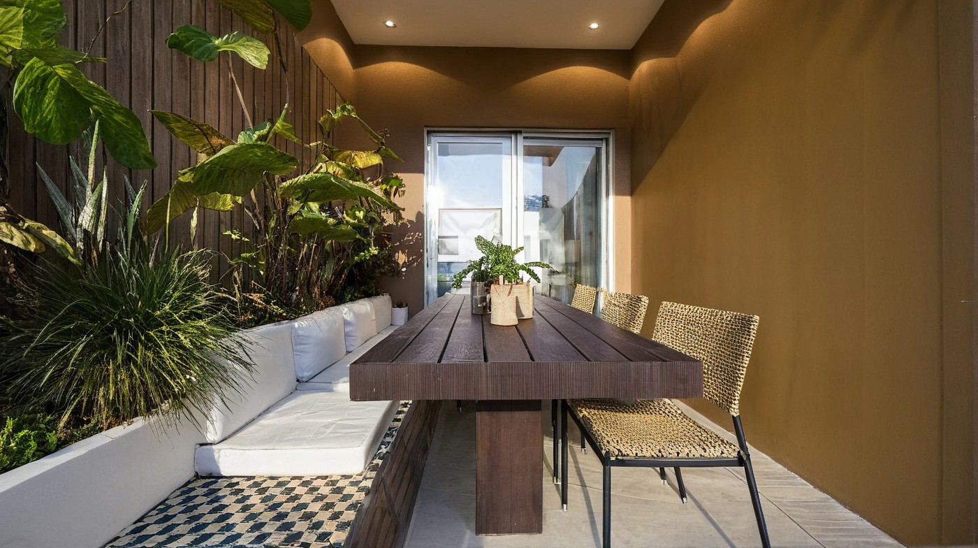 a placeholder image.